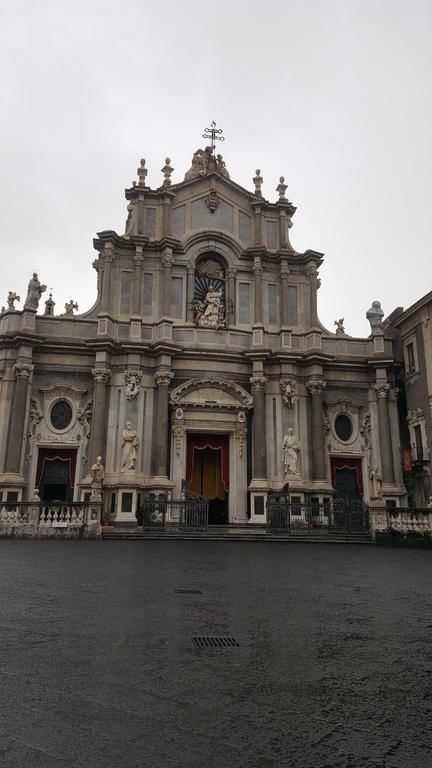 La Nuova Locandiera Catania Bagian luar foto